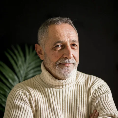 Smiling adult, an illustration of who BreathiZen is made for